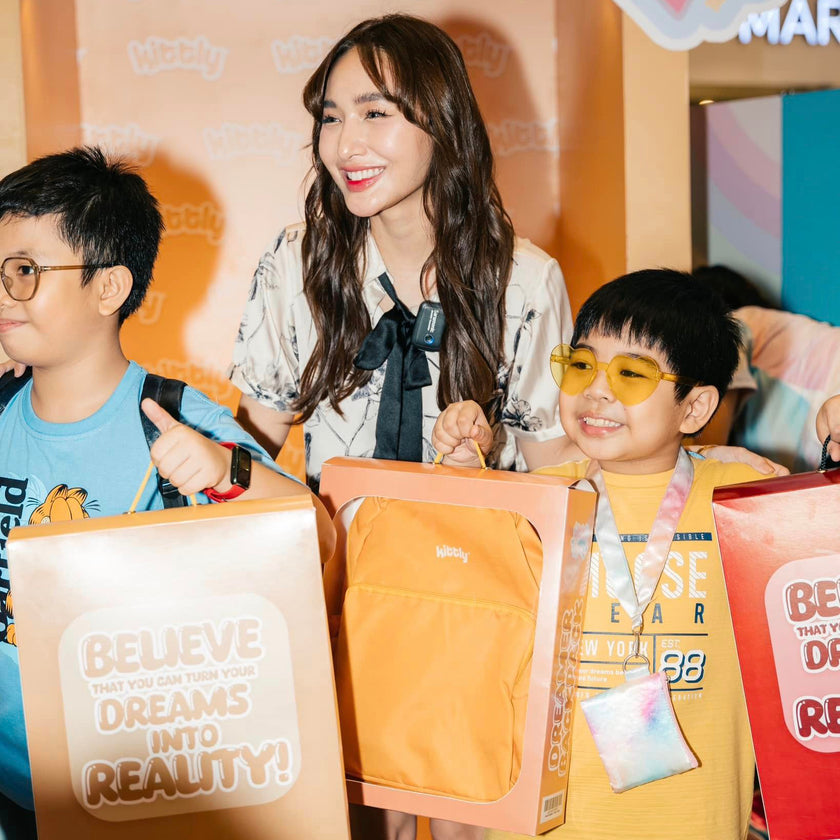 Sachzna Laparan Visits Kittly Booth at SM Megamall